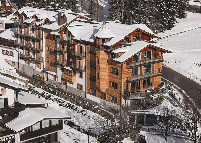 Chalet Laura Lodge Hotel Madonna