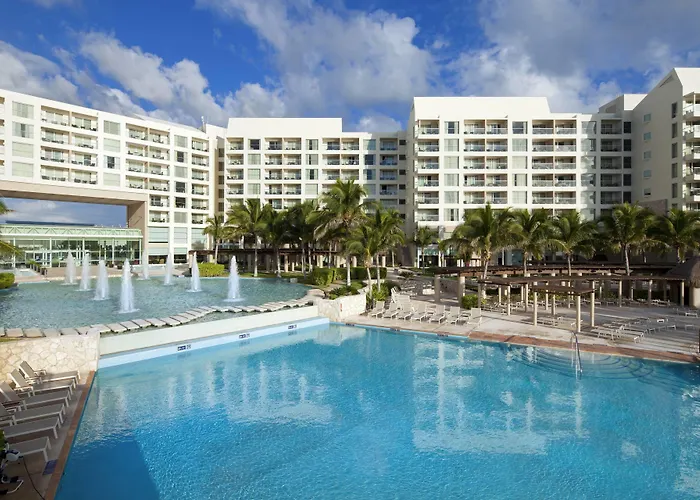 The Westin Lagunamar Ocean Resort Villas & Spa Cancún