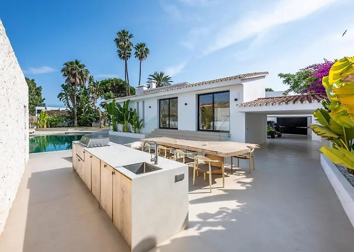 Villa Peman Luxurious Beachside Villa Marbella