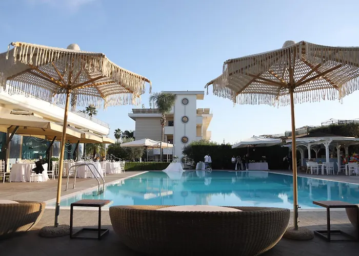 Hotel Premiere Pool & Resort Varcaturo