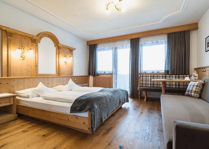 Garni Hotel Rosengarten B&B Selva di Val Gardena