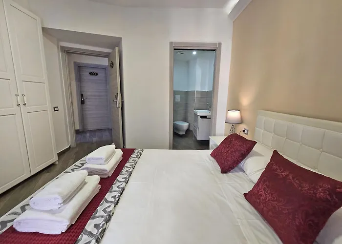 Giulya Guesthouse Hospety Group Roma