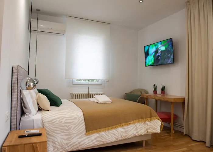 Bed and Breakfast El jardí de l'avet Lleida