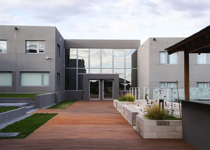 Howard Johnson Hotel, Spa & Convention Center Bahía Blanca