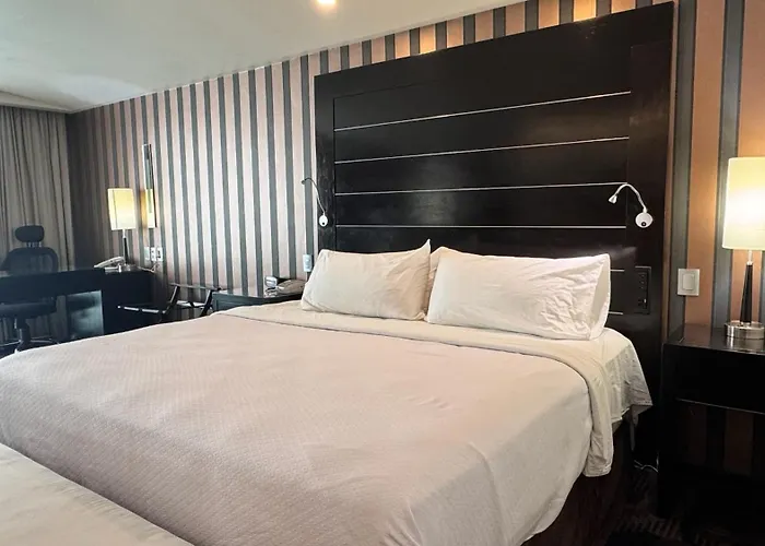 Hotel Crowne Plaza Toluca - Lancaster By Ihg
