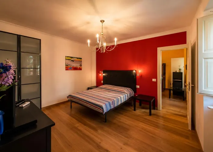 Villa Il Pozzo e l'Ulivo - just 200 meters from the Metro - Catania