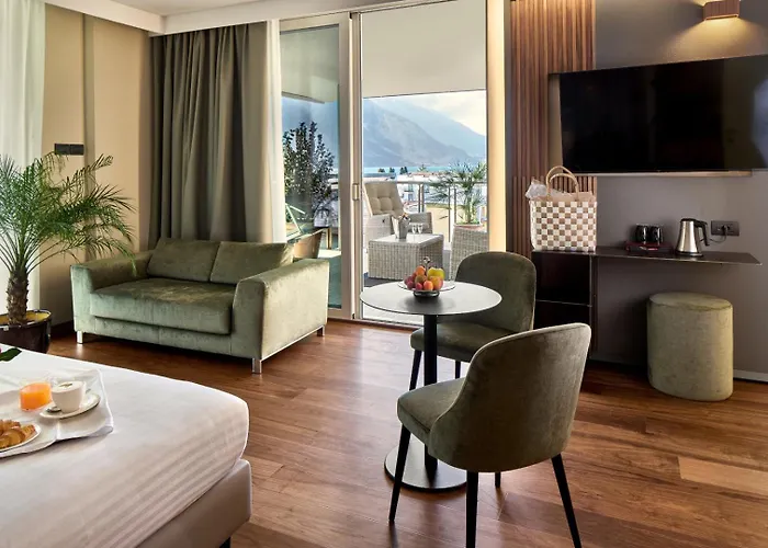 Hotel Kristal Palace - TonelliHotels Riva del Garda