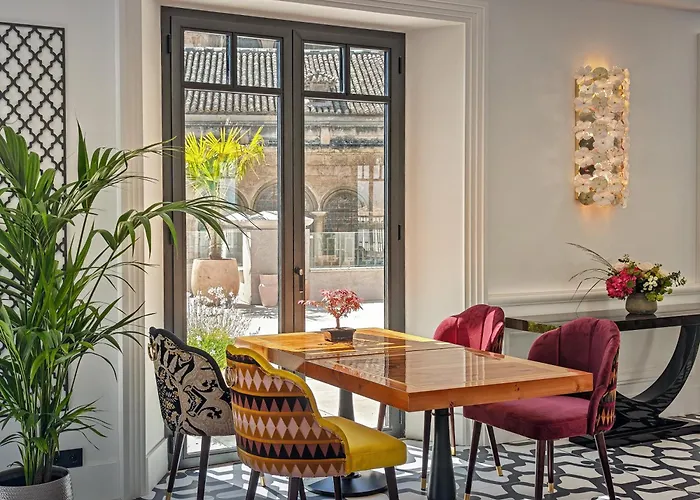 Gran Hotel Claridge Granada - Preferred Hotels & Resorts
