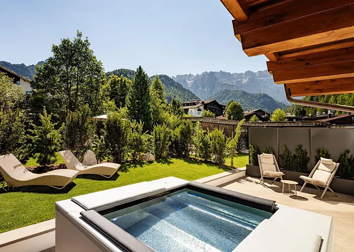 Boutique Hotel Nives - Luxury & Design In The Dolomites Selva di Val Gardena