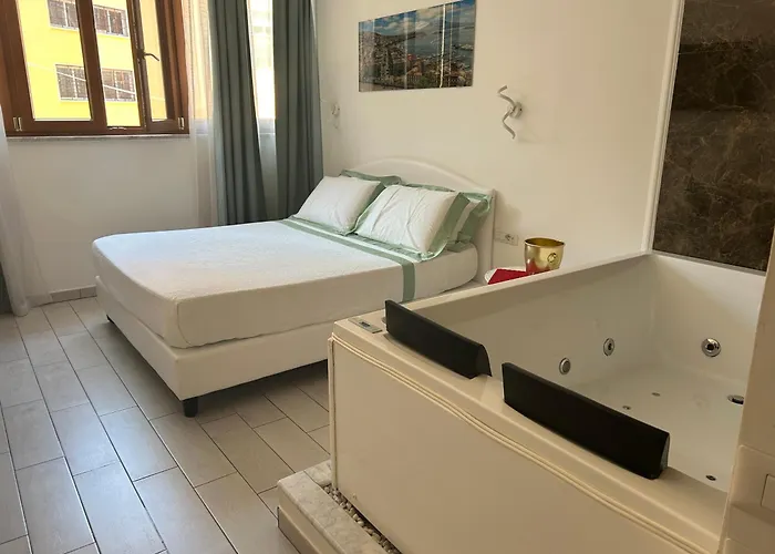 MERGELLINA AMORE e FANTASIA Napoli