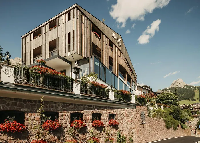 Hotel Chalet S - Dolomites Design - Adults Recommended Selva di Val Gardena